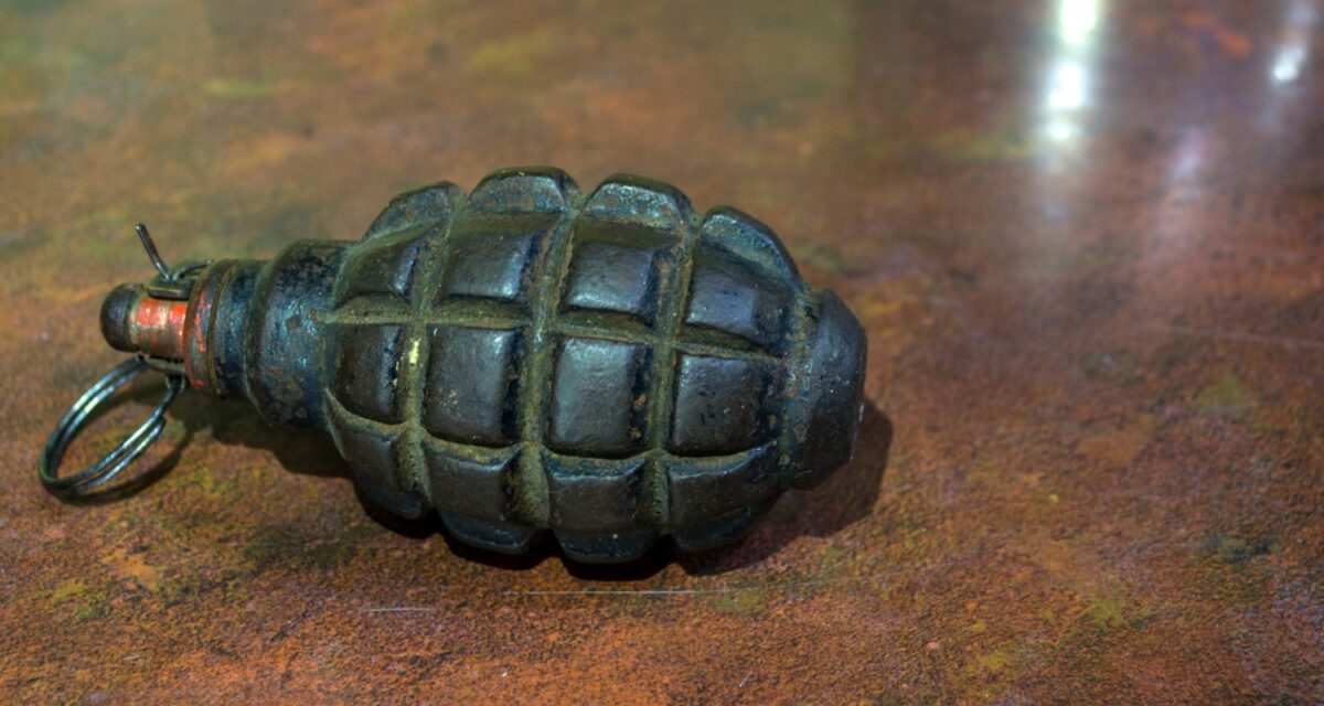 Ζαχάρω: Βρήκε χειροβομβίδα στο οικόπεδό του, την ώρα που έκανε εργασίες