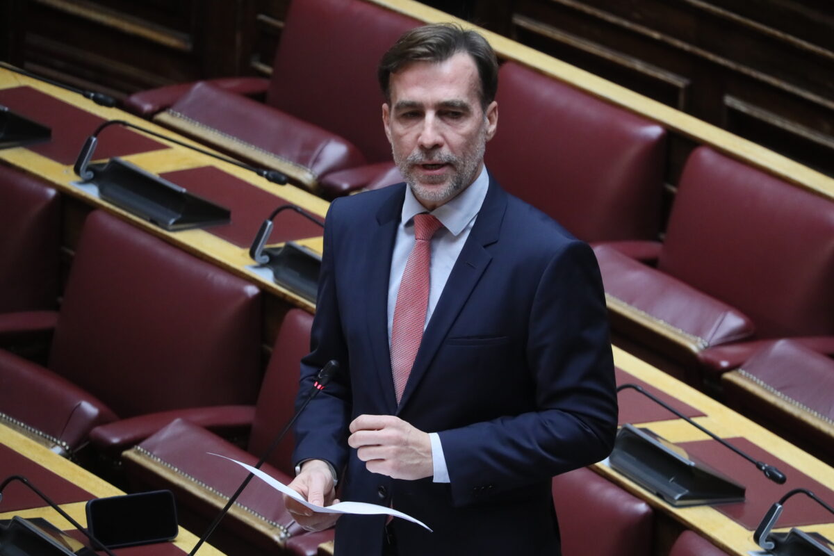 Ο Μιχάλης Χουρδάκης διαψεύδει ότι επιχείρησε να «σπάσει» μπλόκο για τον Εμίρη του Κατάρ: «Καμία σχέση με την πραγματικότητα»