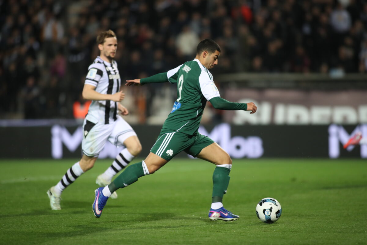 Ο Ζαρουρί με τη φανέλα του Παναθηναϊκού