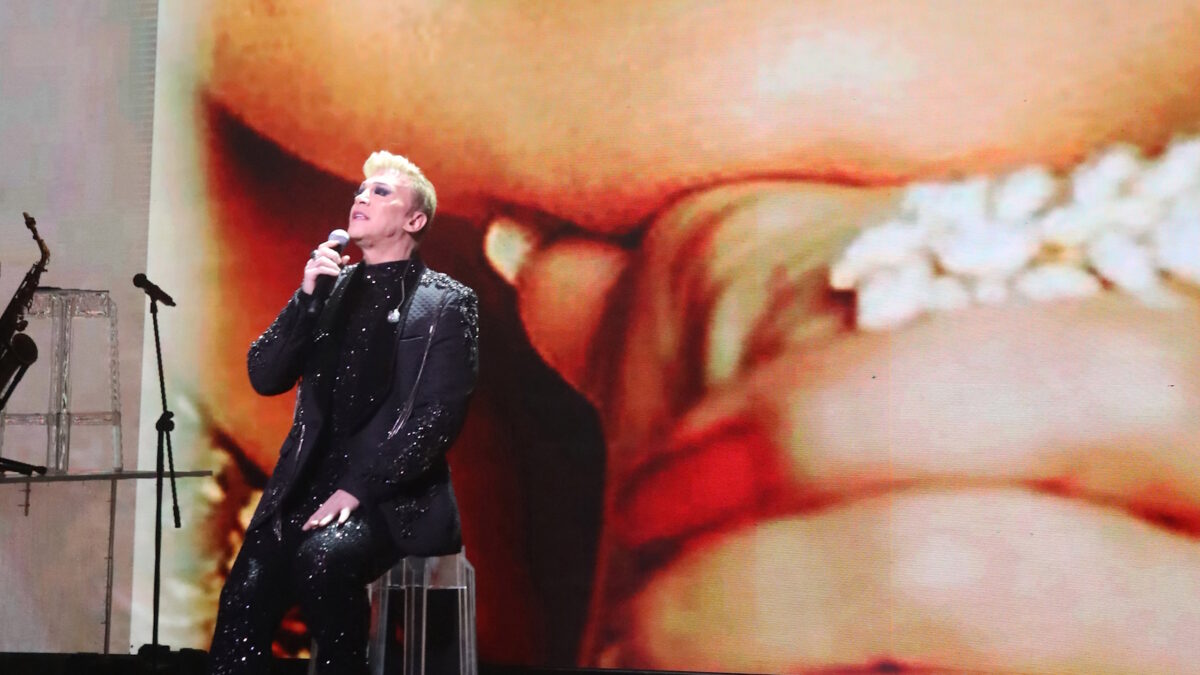 Τάκης Ζαχαράτος