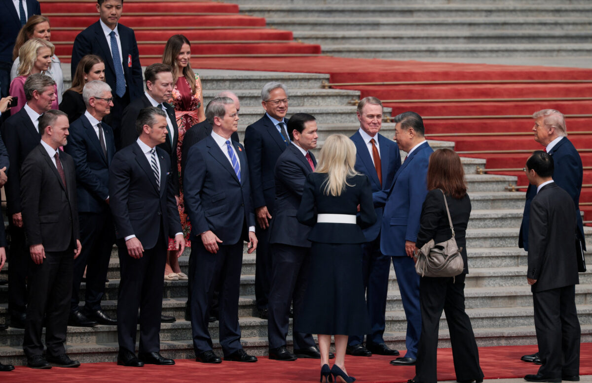 Ο Σι «ανοίγει την πόρτα της Κίνας» στους Αμερικανούς CEOs - Τι είπαν για τις προοπτικές συνεργασίας