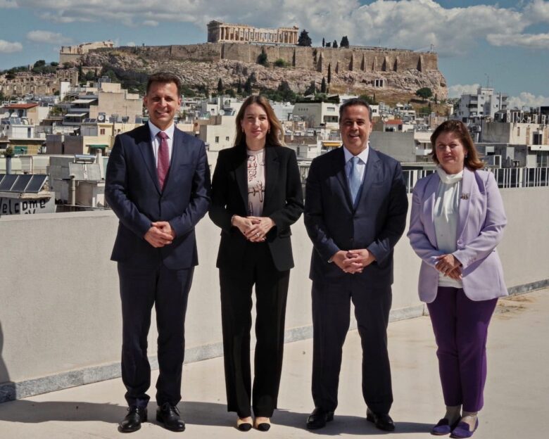 Παπασταύρου: Συμφωνία για διεύρυνση του Κάθετου Διαδρόμου με τη Βόρεια Μακεδονία και τη Σερβία