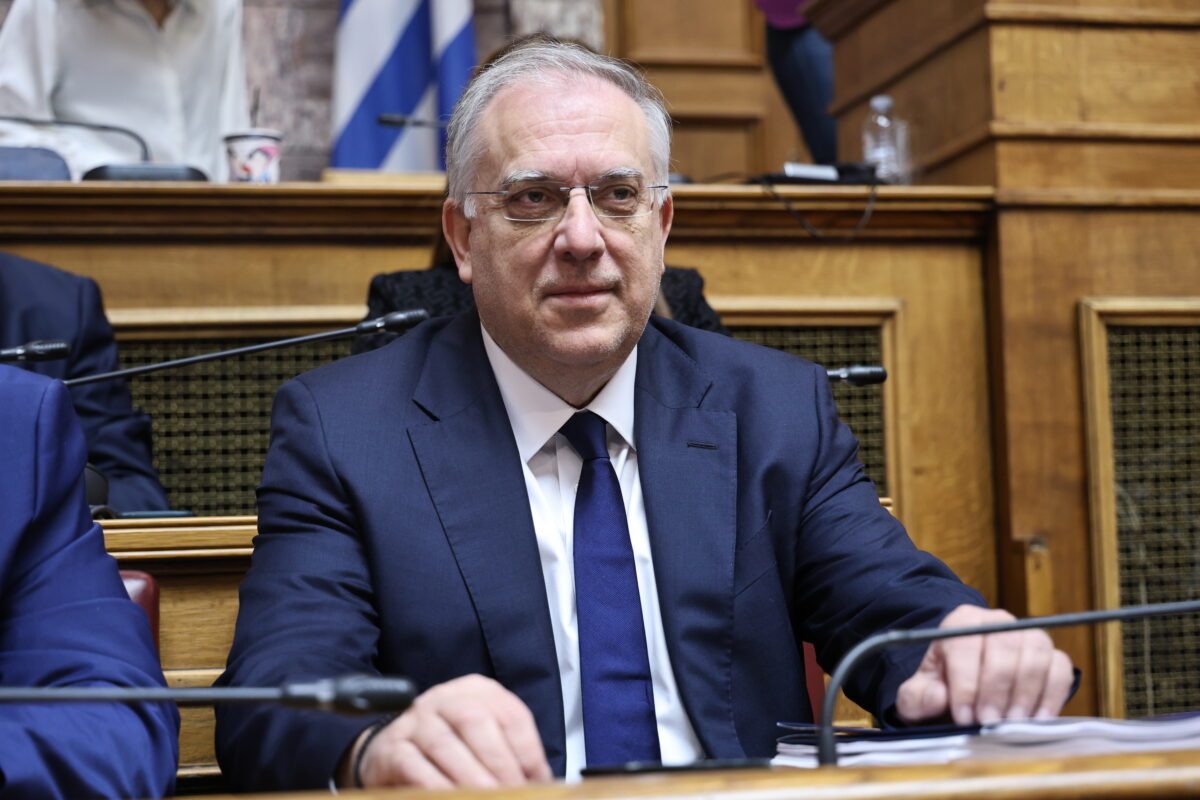 Θεοδωρικάκος: Δικό μας το νομοσχέδιο για «κόφτη» στα πανωτόκια - Επίθεση σε ΠΑΣΟΚ για προσπάθεια σφετερισμού του