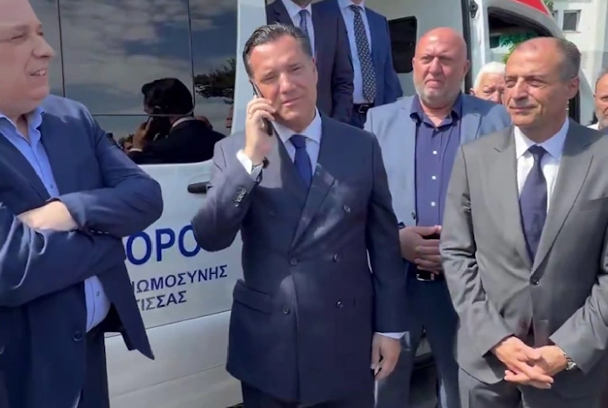 Άδωνις Γεωργιάδης: Ένα μεγάλο ευχαριστώ στην αγρότισσα που δώρισε ασθενοφόρο στο ΕΣΥ | Επικαιρότητα στο PlusTV.gr