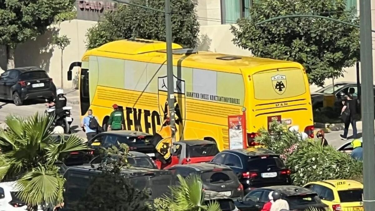 ΑΕΚ: «Ατμόσφαιρα» φιέστας και στο ξενοδοχείο για την αναχώρηση των πρωταθλητών Ελλάδας