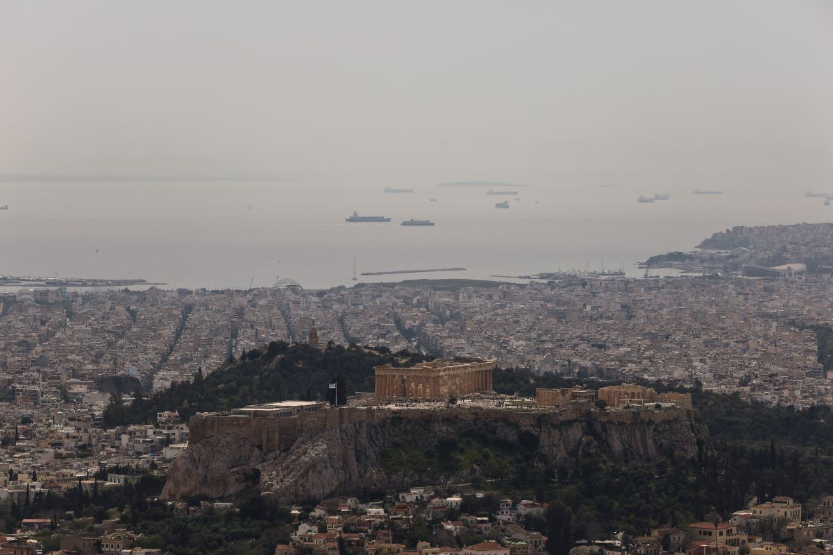 Καιρός: Έρχονται αφρικανική σκόνη και λασποβροχές από το Σάββατο - Ποιες περιοχές θα επηρεαστούν
