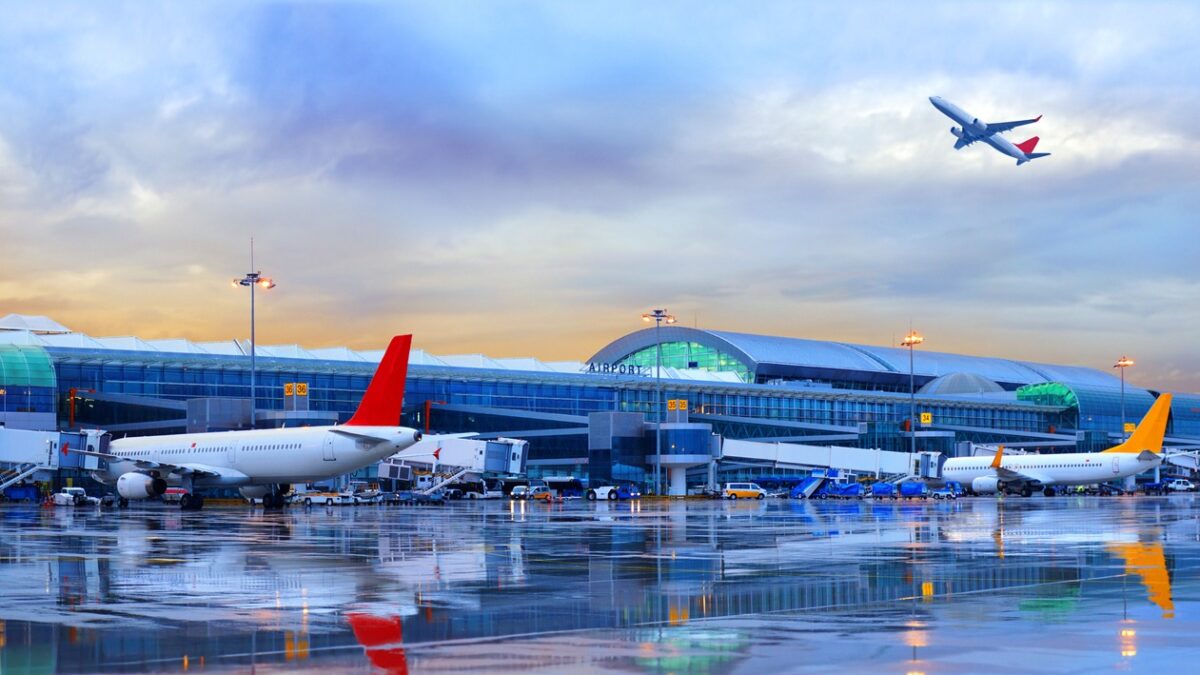 Airport in İzmir, Turkey (Adnan Menderes Airport)