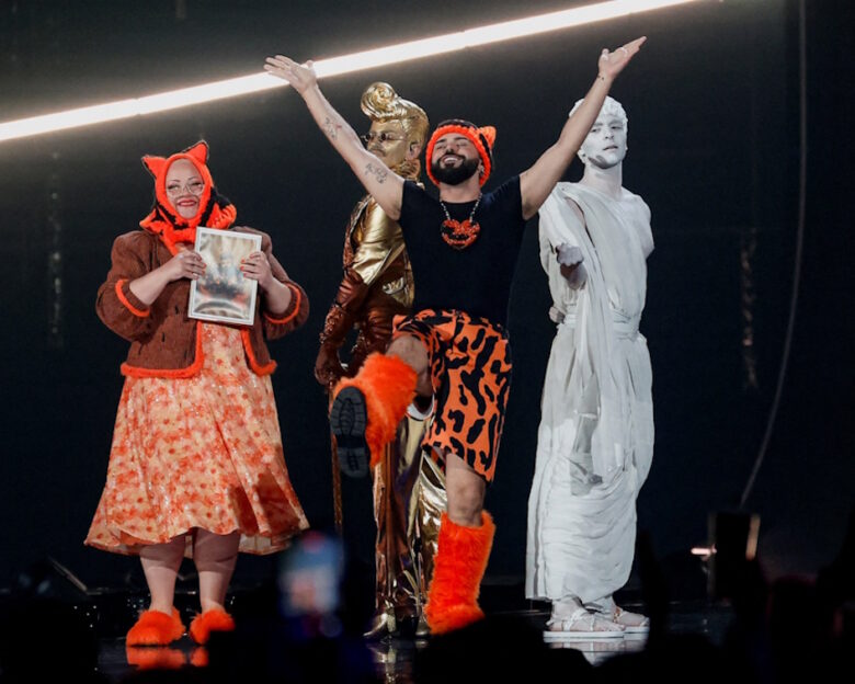 Ο Akylas ερμηνεύει το «Ferto» στη σκηνή της Eurovision 2026