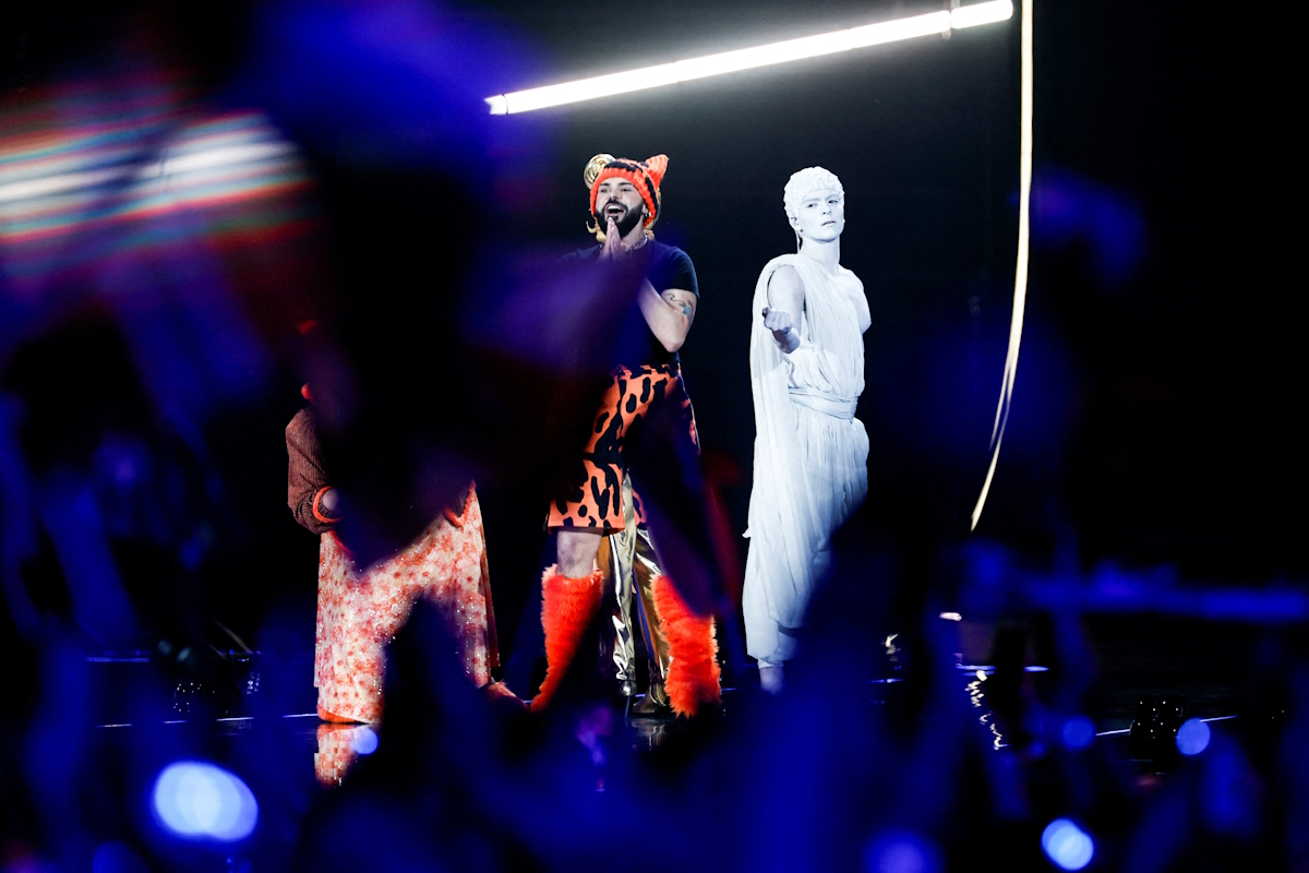 Eurovision 2026: Απρόοπτο για τον Akyla στην εμφάνισή του για τη βαθμολογία των επιτροπών - Έπεσε πάνω σε τοίχο