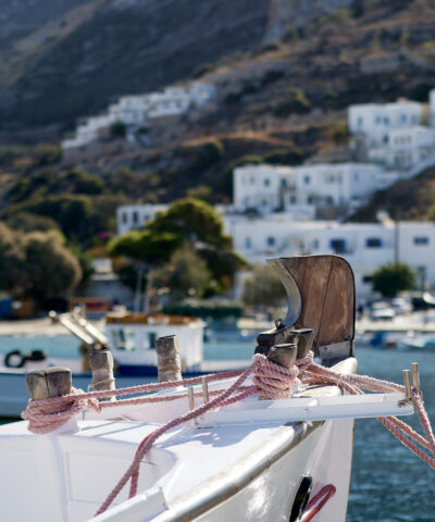 Το λιμάνι της Αμοργού