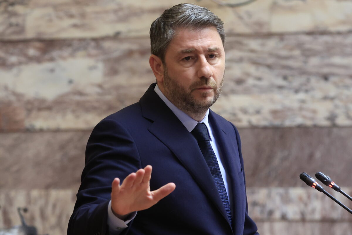Σκληρή επίθεση Ανδρουλάκη σε ΝΔ: «Μούφα δημοσιογράφος ο Κατακουζηνός σε επιχείρηση πολιτικής δολοφονίας μου»