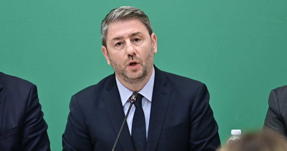 Κόντρα ΝΔ – ΠΑΣΟΚ: «Πείτε μας αν μιλούσε ο Ανδρουλάκης με τον Χατζηδάκη» – «Πολιτική αλητεία, ανακαλέστε τα ψεύδη»