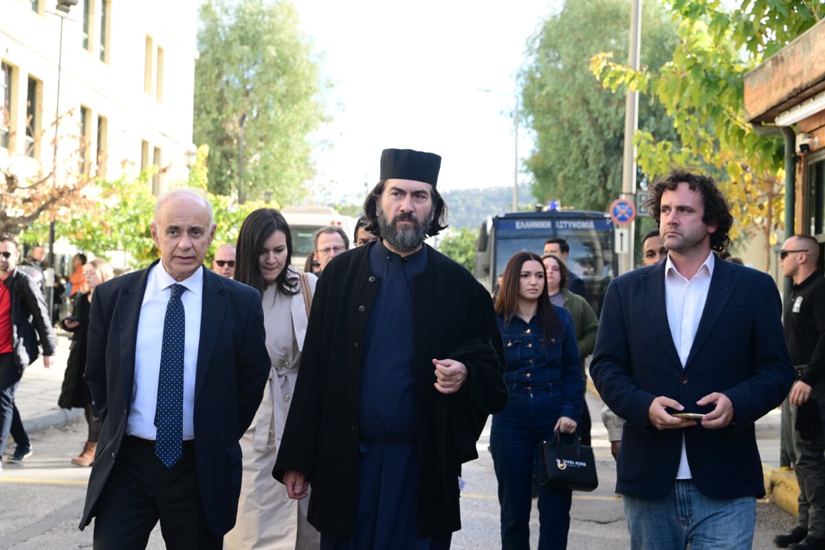 O πατέρας Αντώνιος