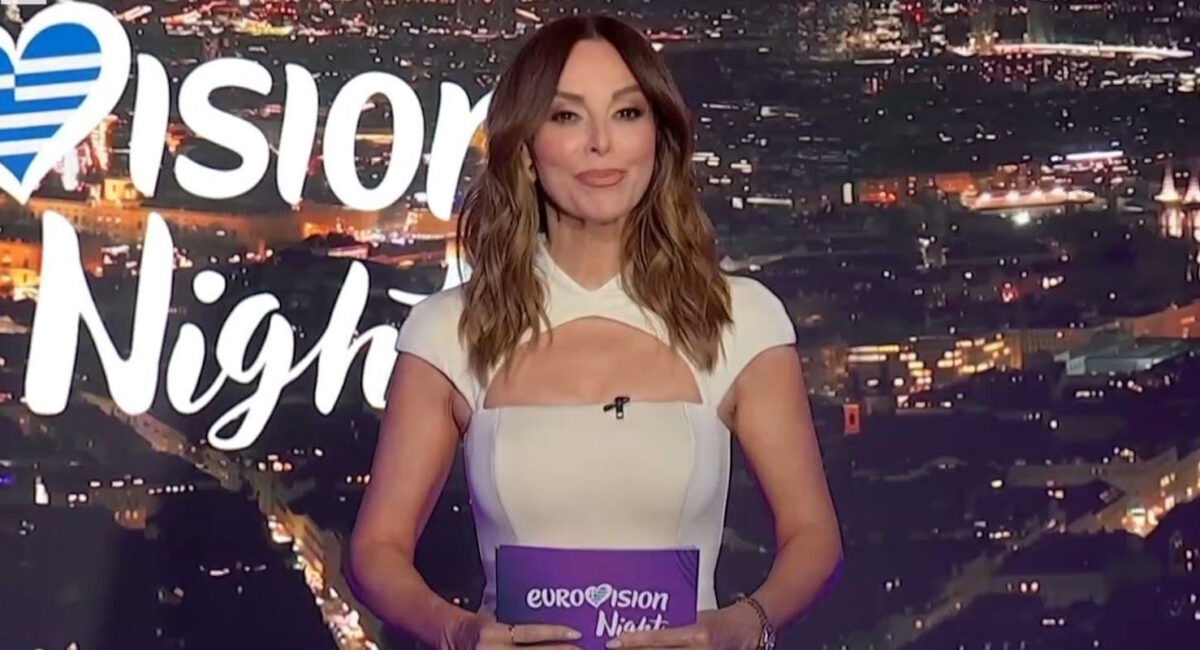 Eurovision Night: Όσα είπε η Μπέττυ Μαγγίρα στην έναρξη της εκπομπής «Akyla, φέρ’ το» | Επικαιρότητα στο PlusTV.gr