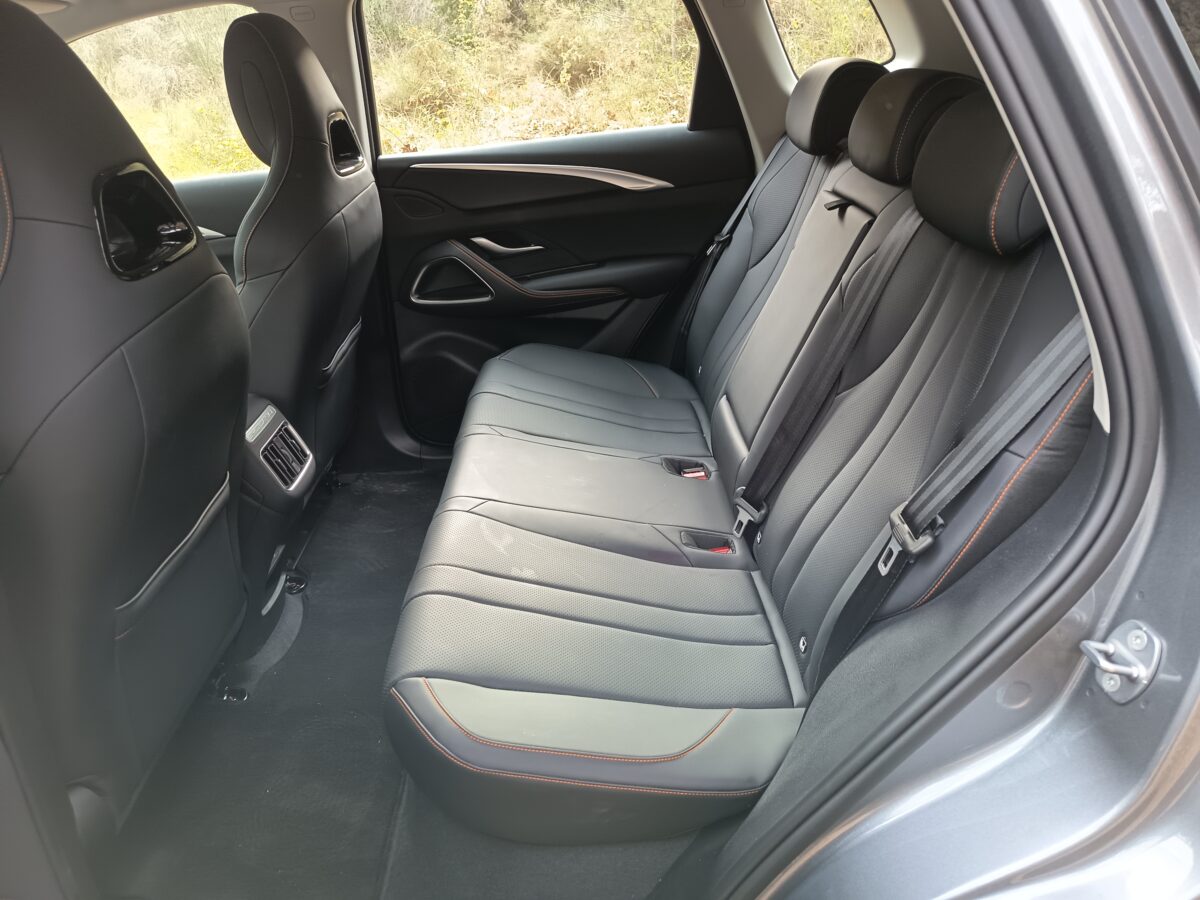 byd-sealion-5-dm-i