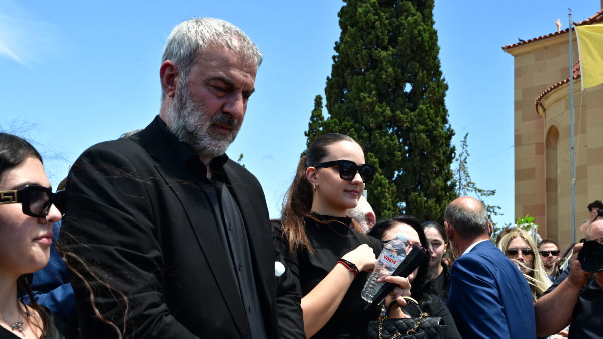 O Τραϊανός Δέλλας και η κόρη του