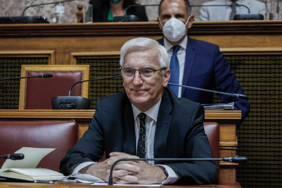 Υποκλοπές: ΣΥΡΙΖΑ και ΚΚΕ ζητούν κλήση Τζαβέλλα και Δεμίρη στην Επιτροπή Θεσμών και Διαφάνειας