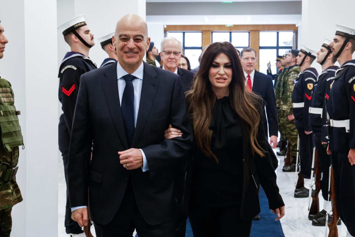 Η Κίμπερλι Γκιλφόιλ ανήρτησε βίντεο με τον Νίκο Δένδια να λέει ότι η Ελλάδα έχει από τις ισχυρότερες αεροπορίες στον πλανήτη