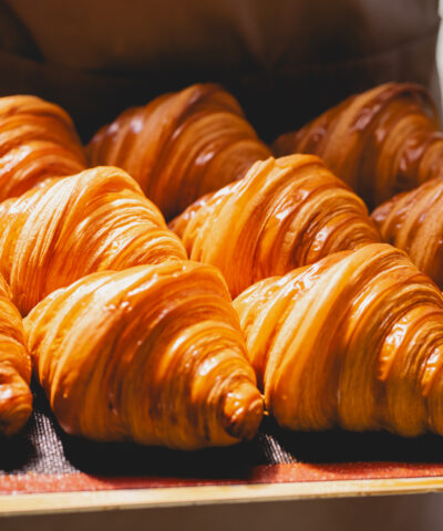 No Crumbs x rhoé: Ένα κυριακάτικο pop-up αφιερωμένο στη σύγχρονη αρτοποιία στο κέντρο της Αθήνας