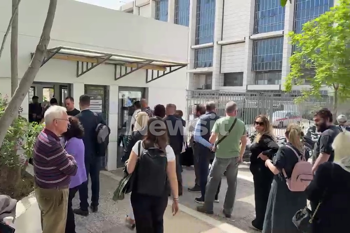 Ειρηνοδικείο Αθηνών: Σε ισχύ τα νέα μέτρα ασφαλείας με εξονυχιστικούς ελέγχους - Μεγάλη η αναμονή για τους πολίτες