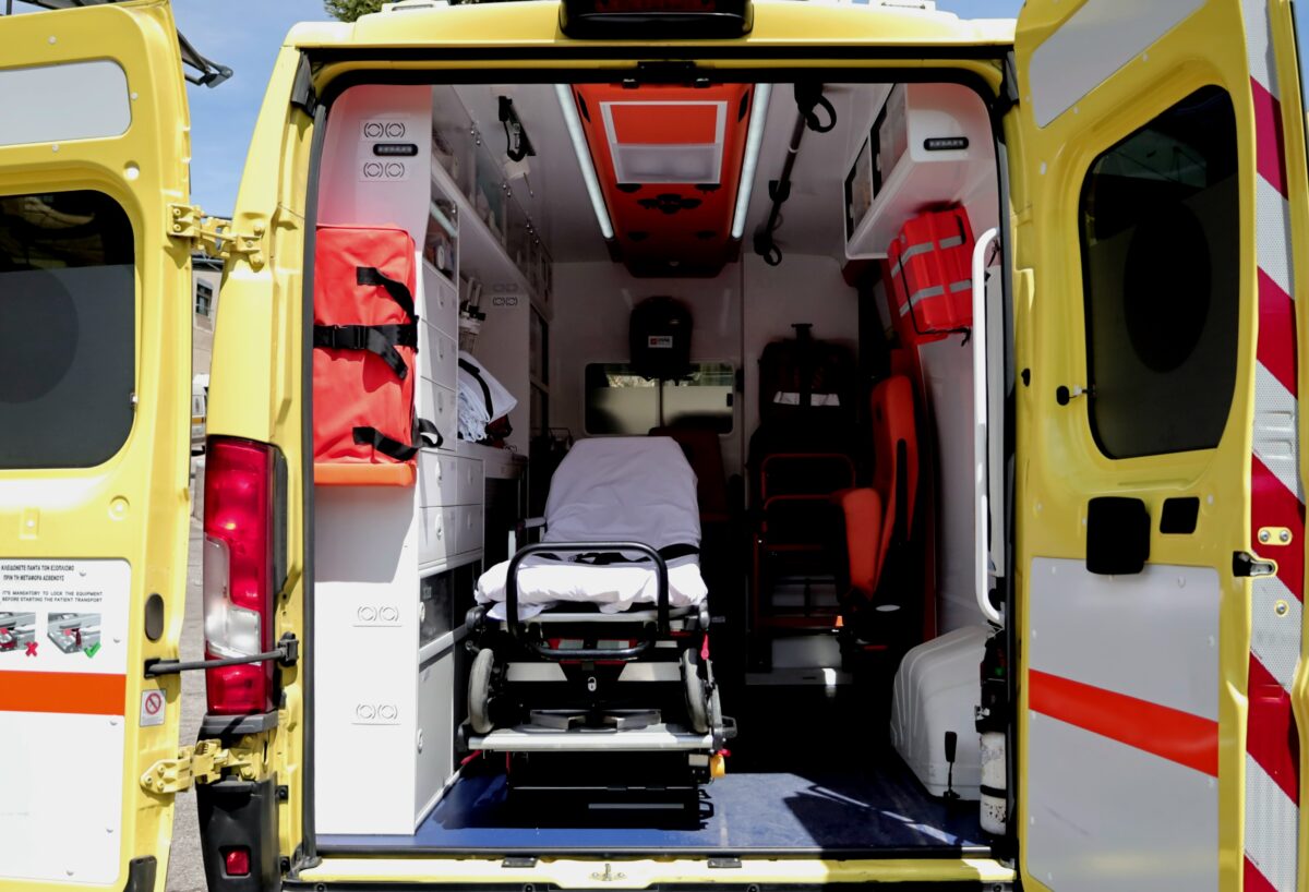Χαλκίδα: Ανδρας κατέρρευσε ξαφνικά έξω από το αστυνομικό τμήμα