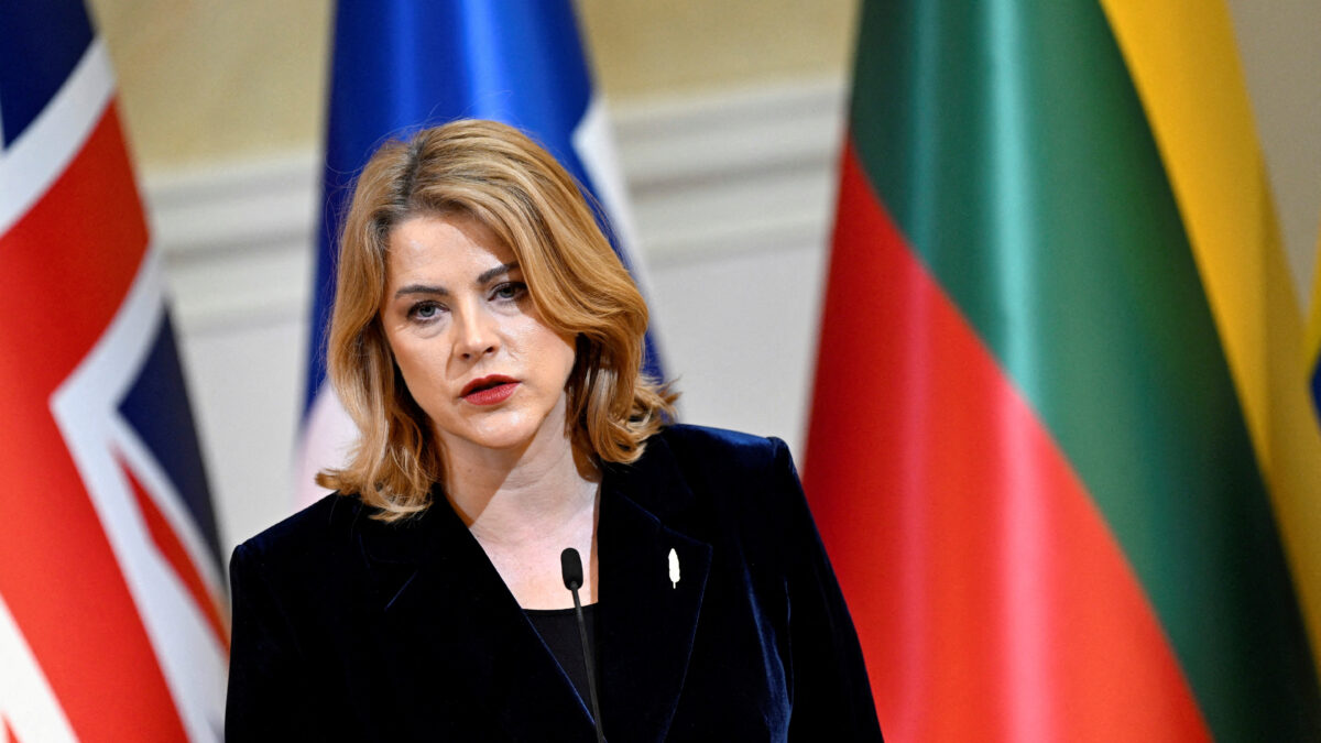 Εβίκα Σιλίνια