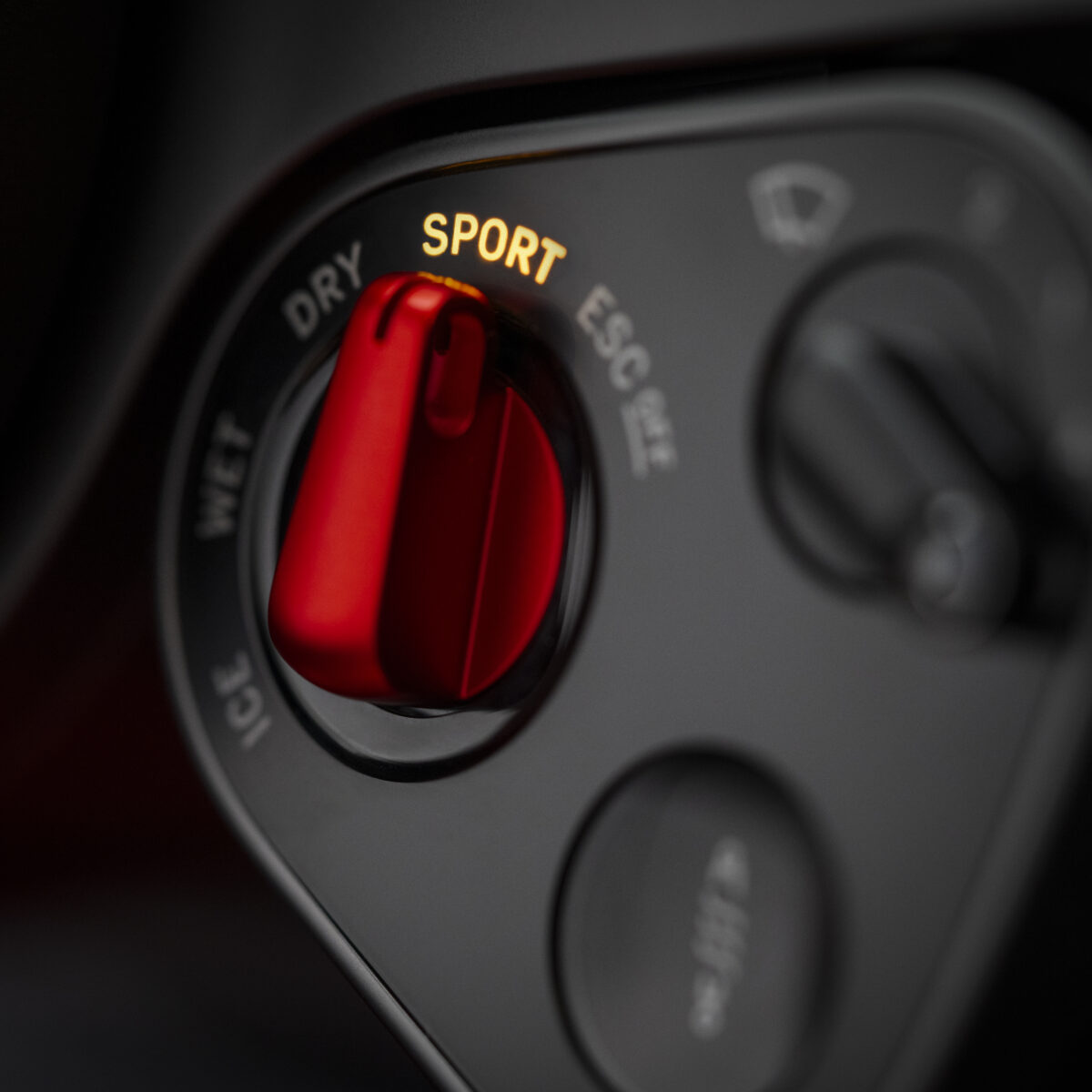 ferrari-luce