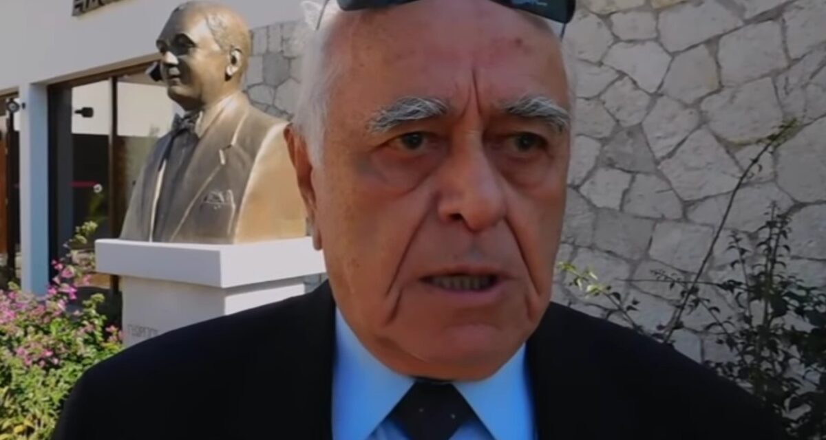 Ο Χρήστος Φωτόπουλος