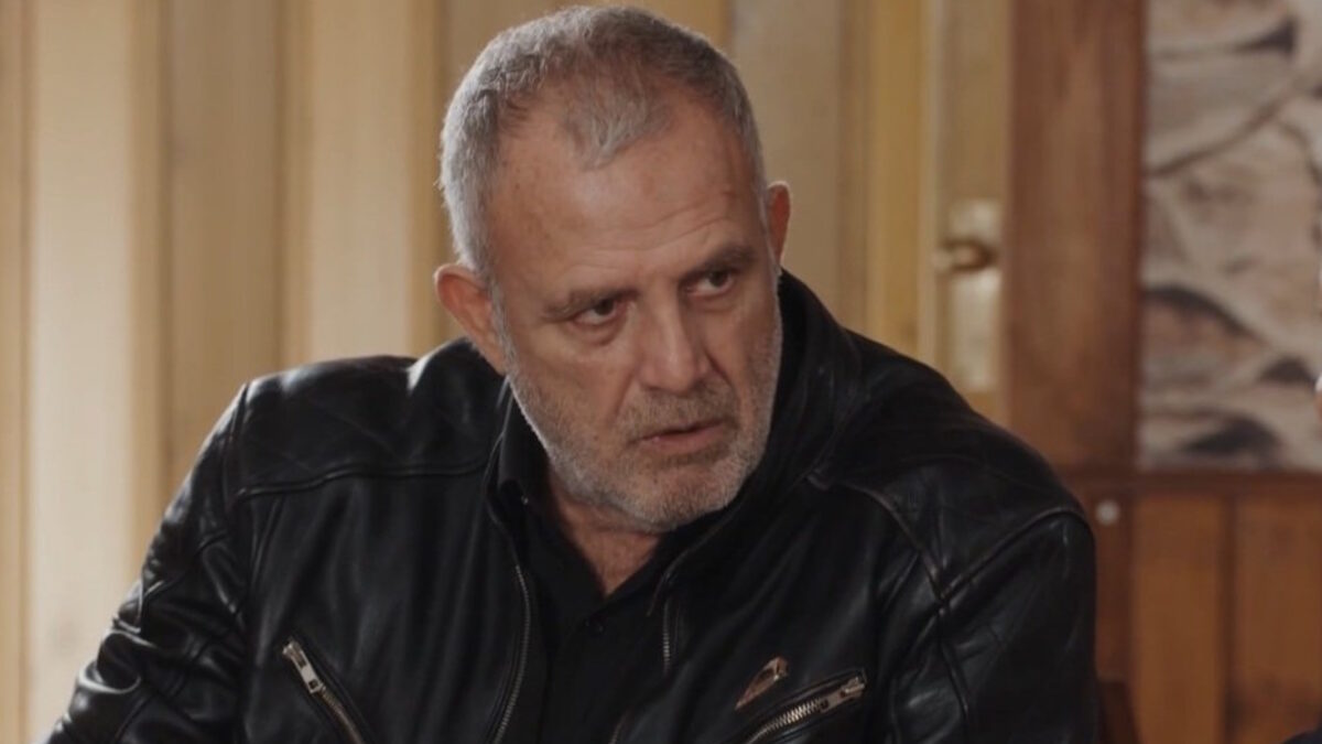 Πασχάλης Τσαρούχας