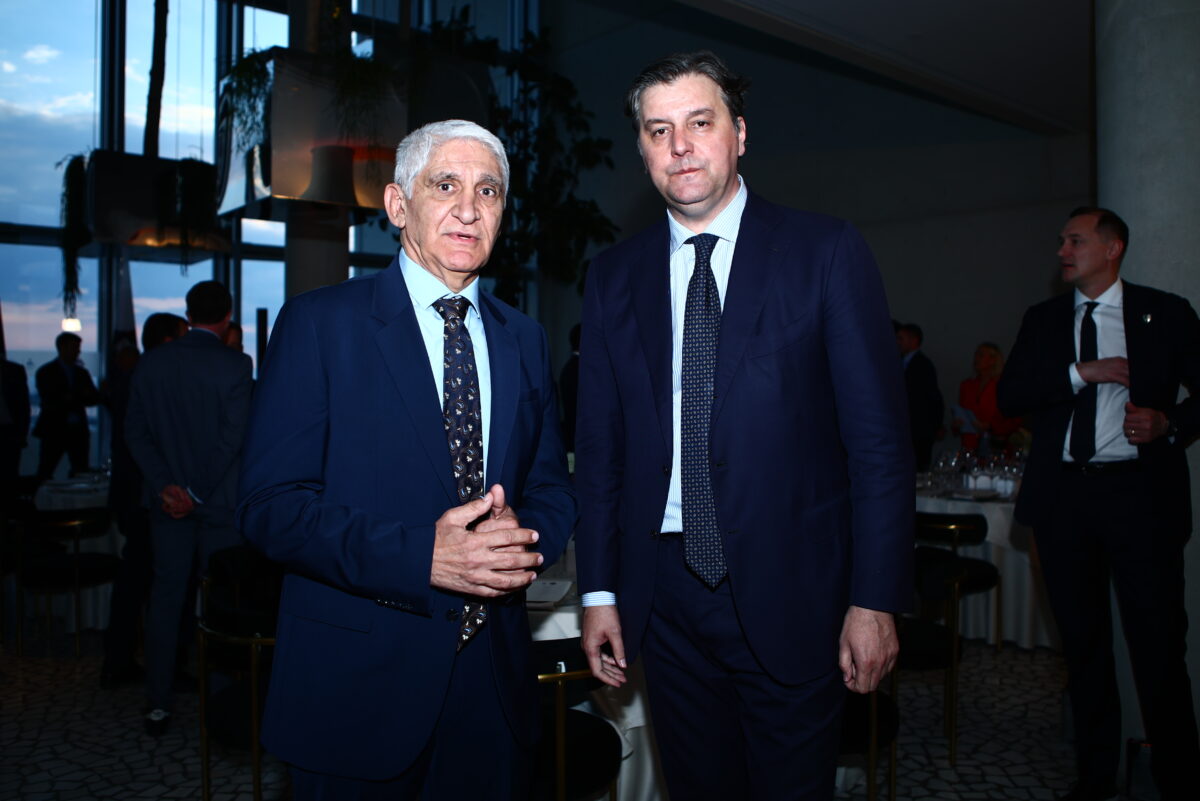Γιαννάκης, Μποντιρόγκα, Παπαλουκάς, Ανδρουλάκης και Χαρδαλίας στο γκαλά της Euroleague στο Σταύρος Νιάρχος για το Final Four