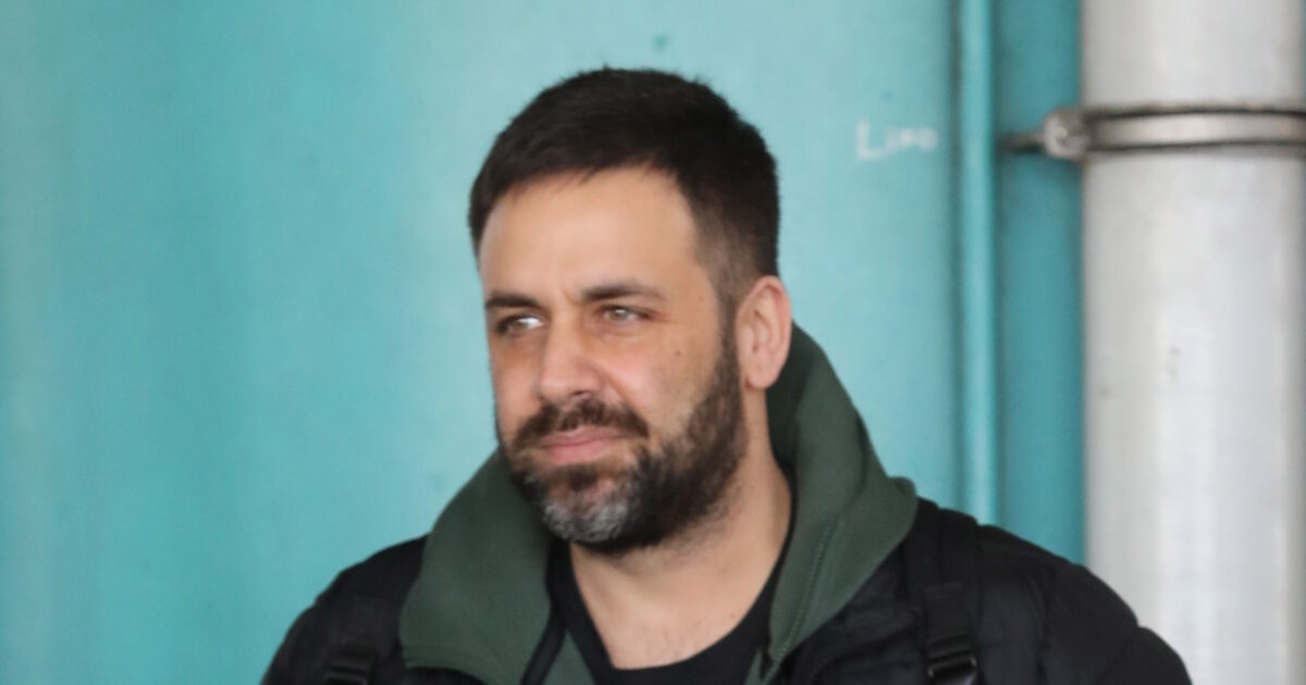 Ο Γιώργος Γιαννιάς κατήγγειλε παρενόχληση από γνωστό δημοσιογράφο – «Με έπαιρνε τηλέφωνο και αυνανιζόταν»