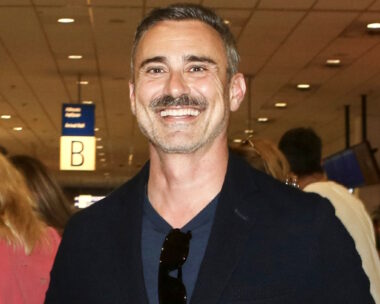 O Γιώργος Καπουτζίδης