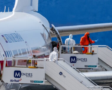  REUTERS