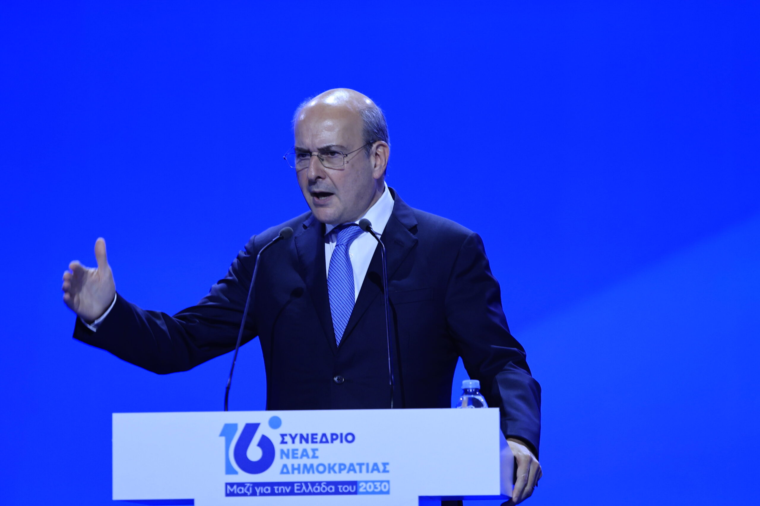 Ο Κωστής Χατζηδάκης