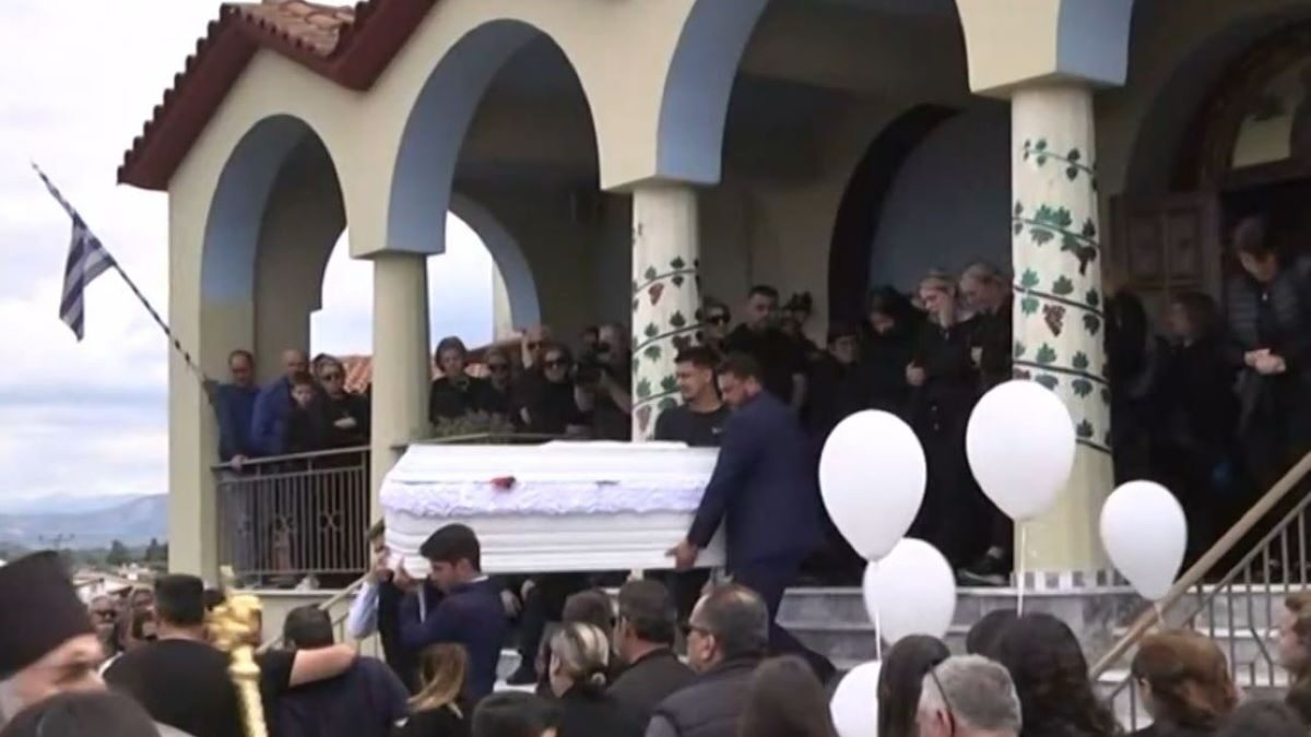 Κηδεία του 13χρονου που σκοτώθηκε με το πατίνι στην Ουκρανία