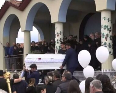 Κηδεία του 13χρονου που σκοτώθηκε με το πατίνι στην Ουκρανία