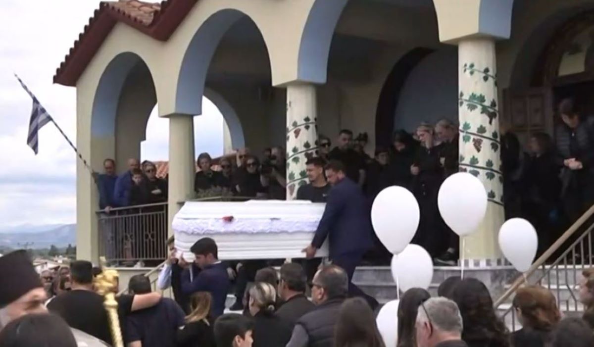 Κηδεία του 13χρονου που σκοτώθηκε με το πατίνι στην Ουκρανία
