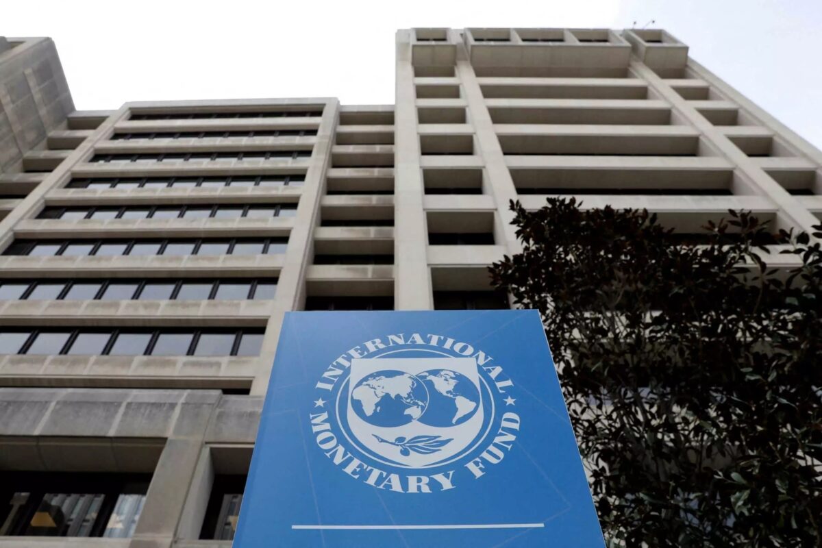 ΔΝΤ: Διαχειρίσιμοι οι κίνδυνοι για τη χρηματοπιστωτική σταθερότητα στην Ελλάδα