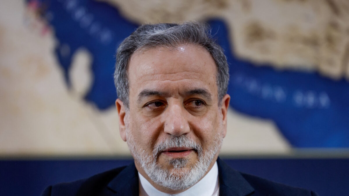 Ο Ιρανός πουργός Εξωτερικών Αμπάς Αραγτσί
