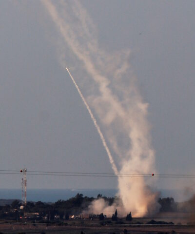Ισραηλινό σύστημα Iron Dome αναχαιτίζει εχθρικούς πυραύλους
