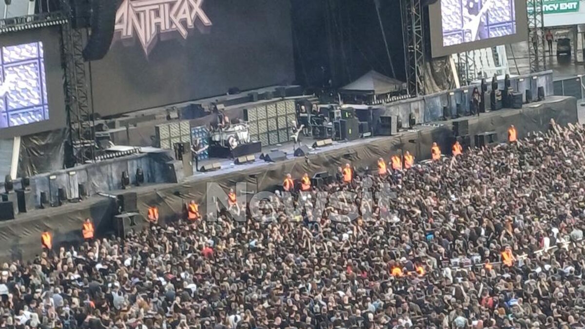 Iron Maiden: Κοσμοσυρροή στο ΟΑΚΑ για τη μεγάλη συναυλία – Ξεκίνησαν από νωρίς οι ουρές