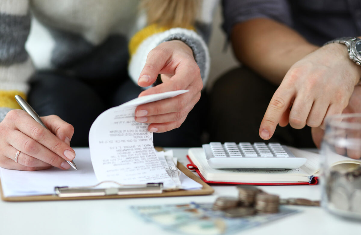 ΟΟΣΑ: Πρωτιά της Ελλάδας με αύξηση 3,3% στο κατά κεφαλήν εισόδημα νοικοκυριών