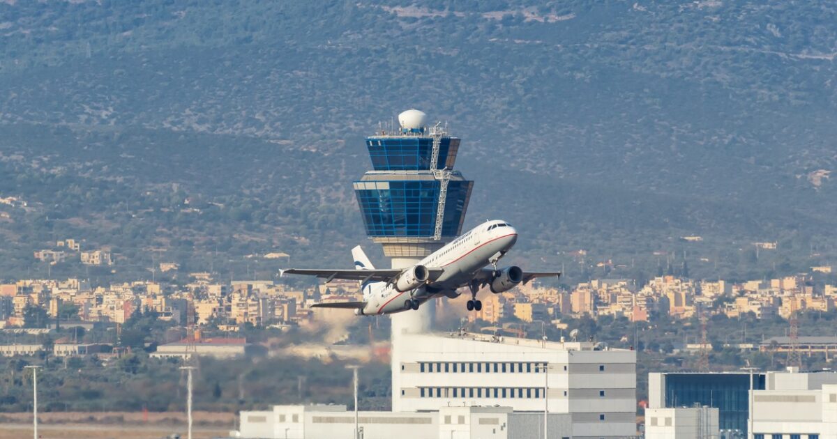 Μείωση πτήσεων και «λουκέτα» σε αεροπορικές εταιρείες – Πως αντιμετωπίζουν το υπέρογκο κόστος των καυσίμων