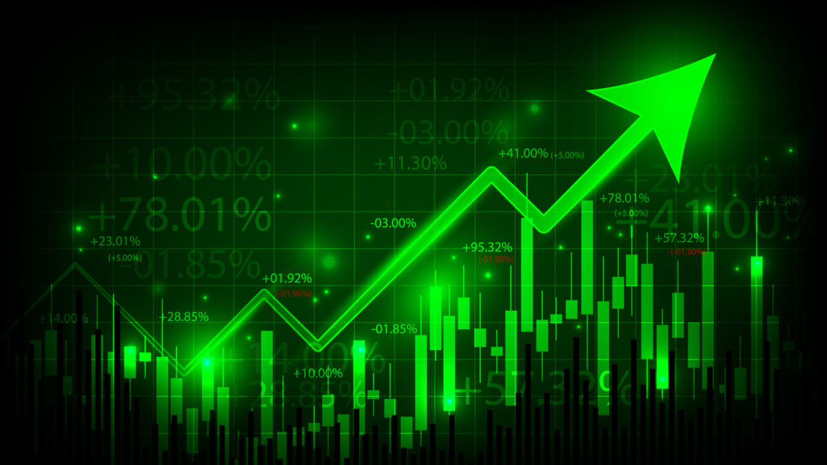 Technology concept graph, business finance analysis marketing and profit