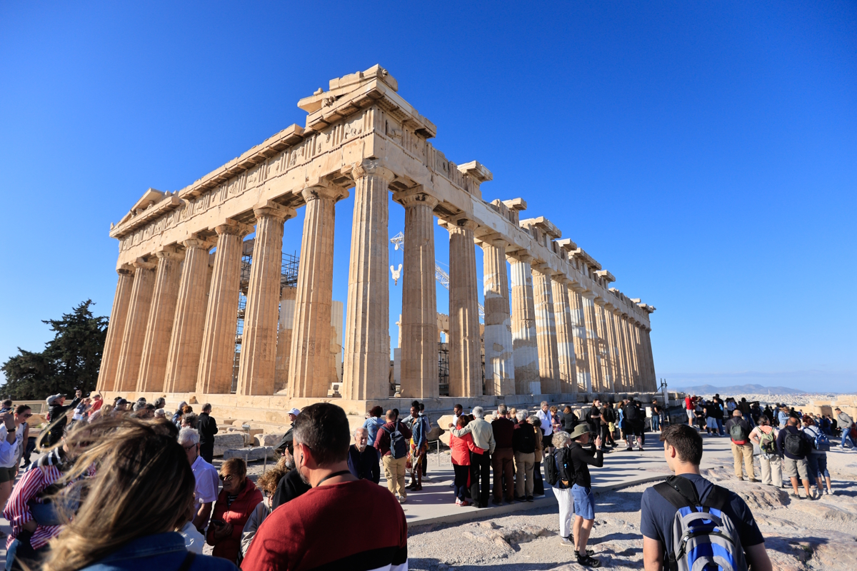 Καιρός σήμερα: 31 βαθμοί στην Αττική και άνεμοι 7 μποφόρ στο Αιγαίο