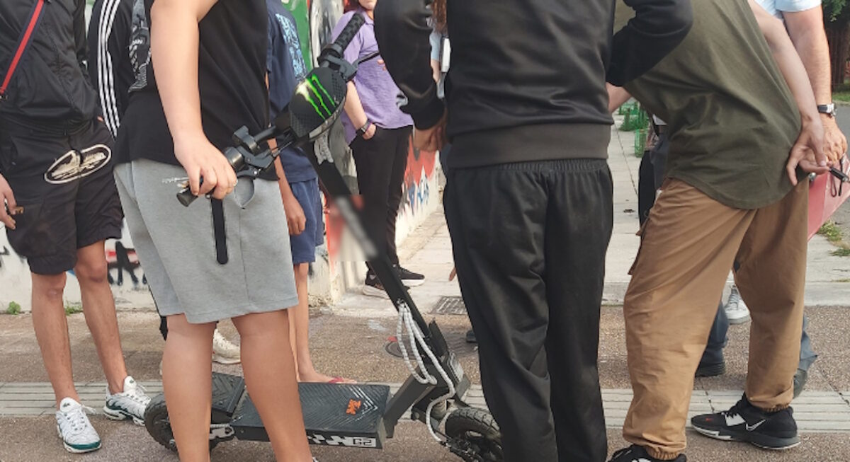 Καλαμάτα: Ηλεκτρικό πατίνι παρέσυρε και τραυμάτισε γυναίκα σε διάβαση πεζών