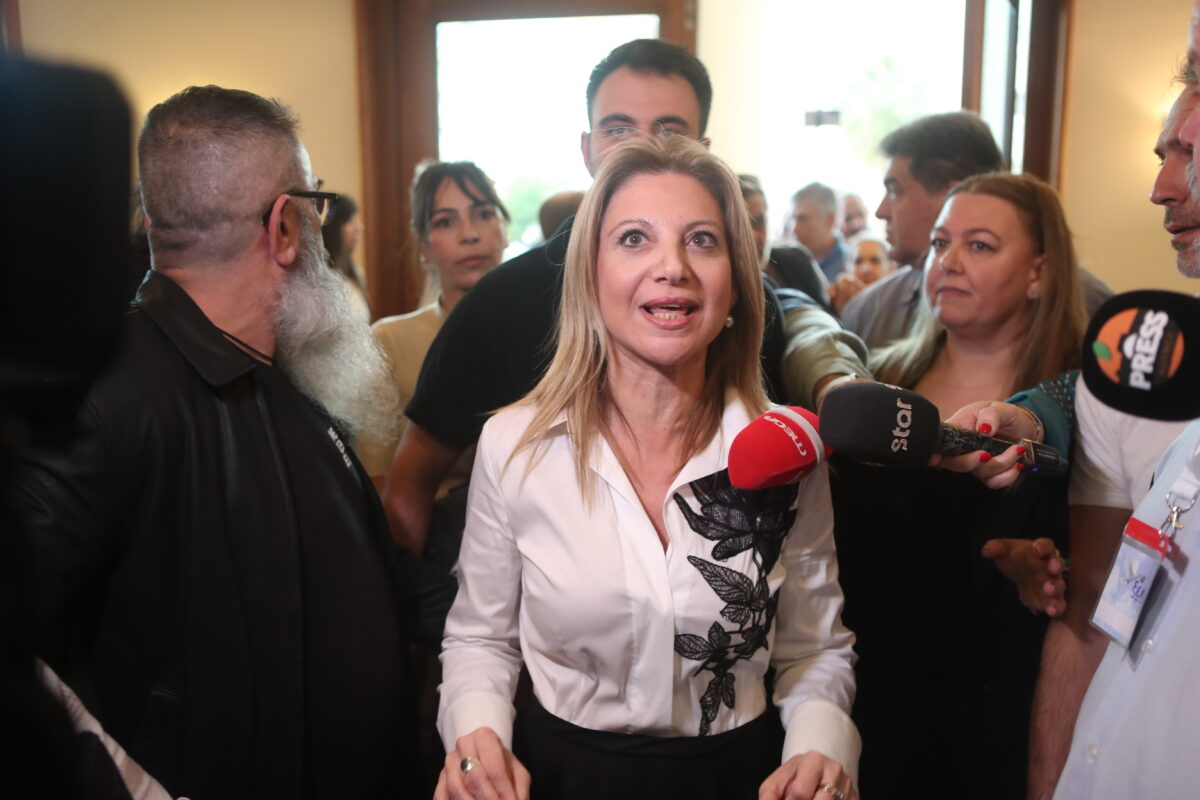 Η Μαρία Καρυστιανού δεν θα καταθέσει σήμερα την ιδρυτική διακήρυξη του κόμματος στον Άρειο Πάγο