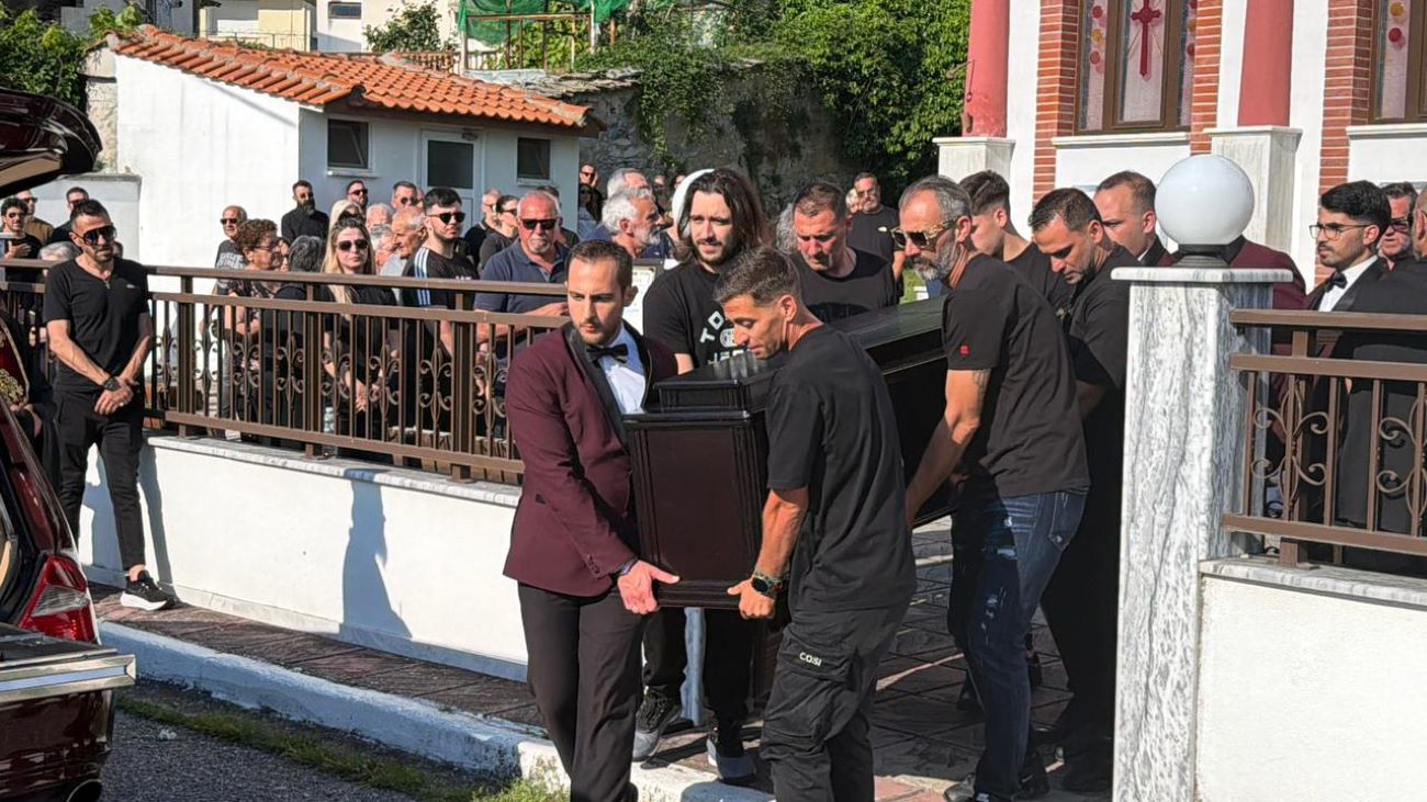 Κηδεία Παρασκευά Άντζα