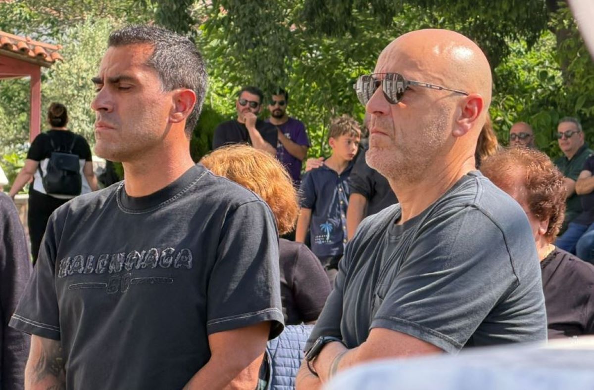 Κηδεία Παρασκευά Άντζα