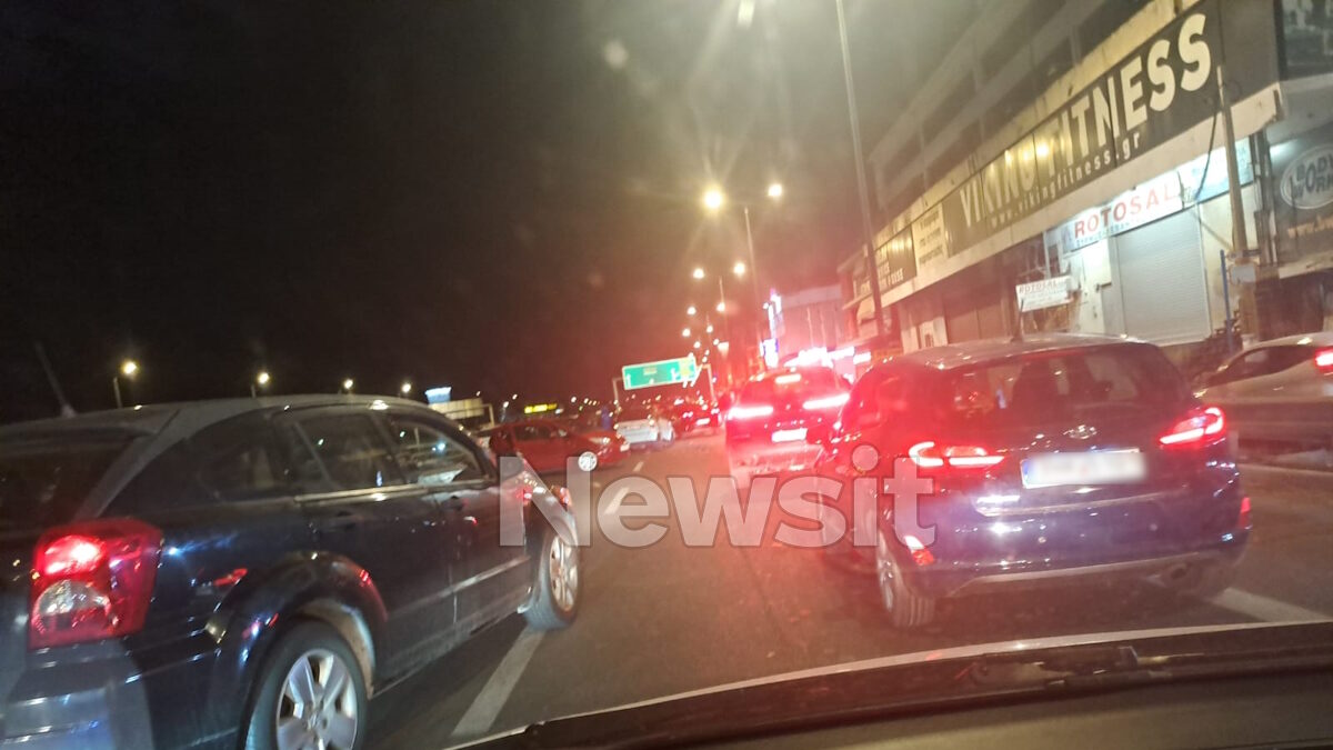 Καραμπόλα και μποτιλιάρισμα στον Κηφισό